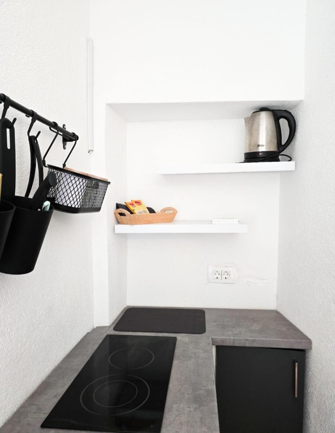 Private Bedroom With Bathroom Baška Voda Εξωτερικό φωτογραφία