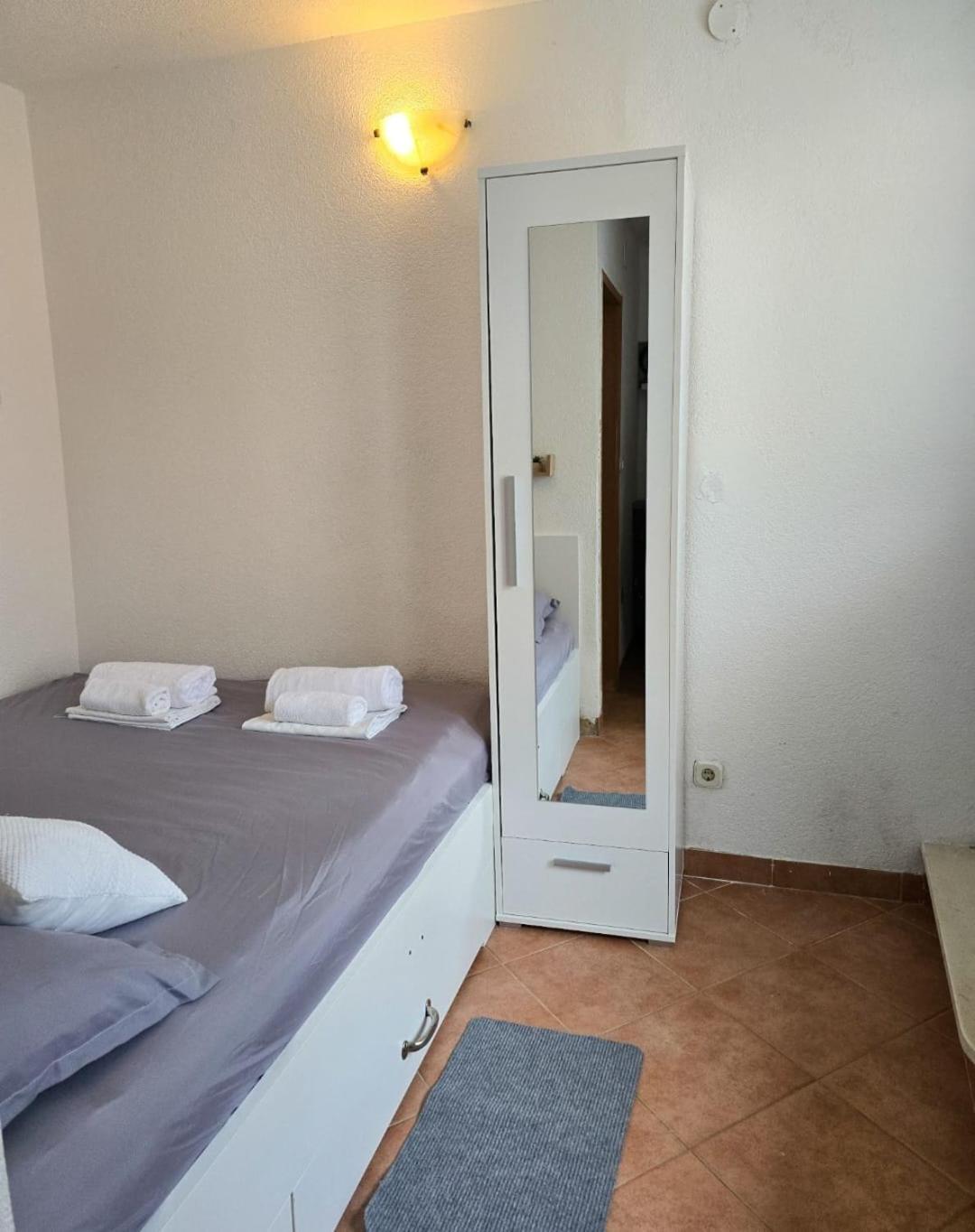 Private Bedroom With Bathroom Baška Voda Εξωτερικό φωτογραφία